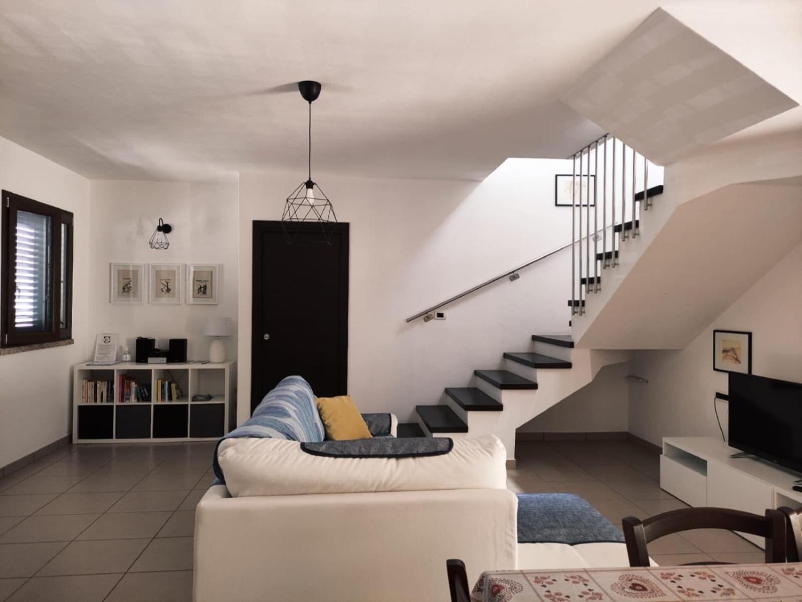 Appartement Casa Il Cortile Fiorito à Tortolì Extérieur photo