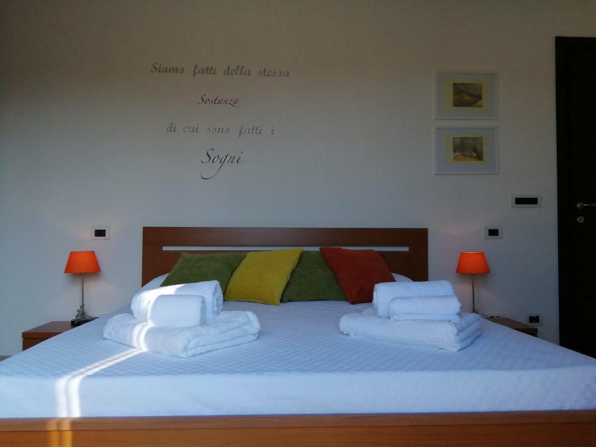Appartement Casa Il Cortile Fiorito à Tortolì Extérieur photo