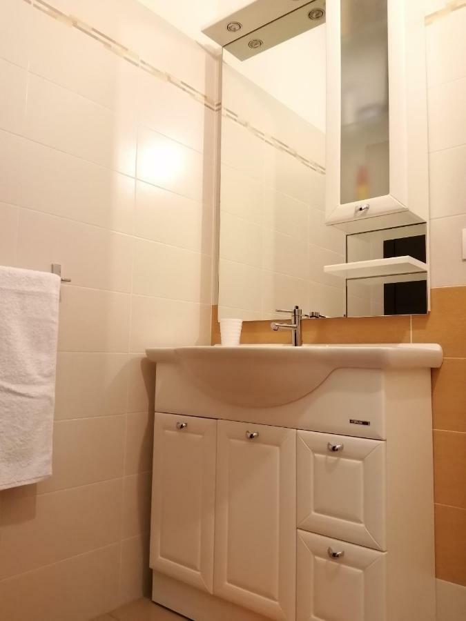 Appartement Casa Il Cortile Fiorito à Tortolì Extérieur photo